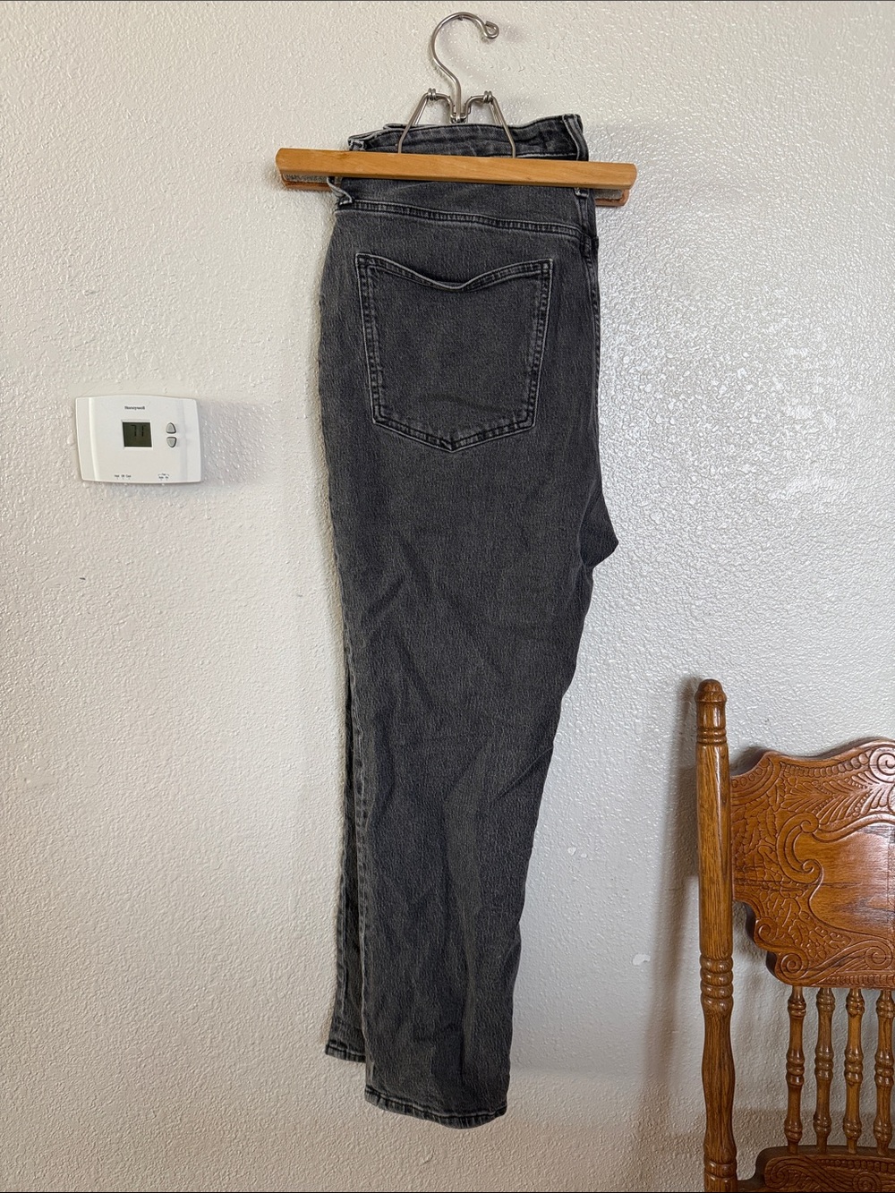 Madewell Women's High-Rise Straight Jeans in Charcoal Black Wash